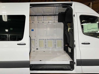 2026 Mercedes-Benz Sprinter Cargo 2500 Standard Roof I4 Diesel HO 144 AWD