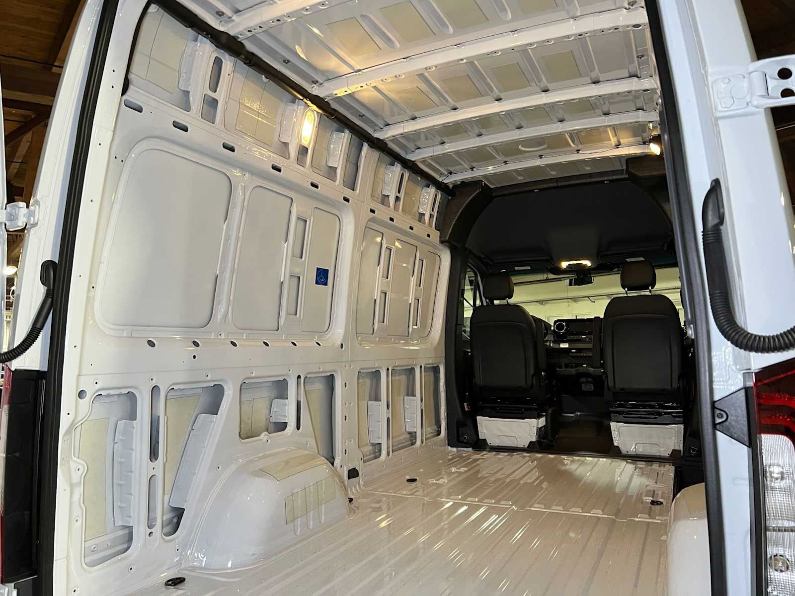 2026 Mercedes-Benz Sprinter Cargo 2500 Standard Roof I4 Diesel HO 144 AWD