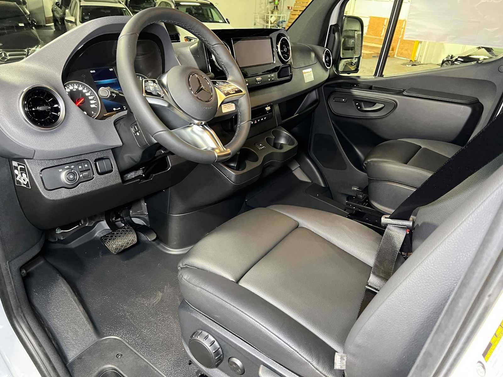 2026 Mercedes-Benz Sprinter Cargo 2500 Standard Roof I4 Diesel HO 144 AWD