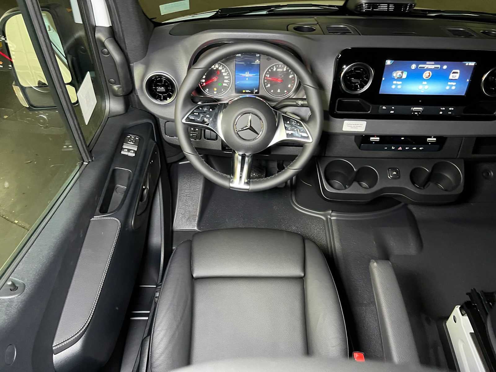 2026 Mercedes-Benz Sprinter Cargo 2500 Standard Roof I4 Diesel HO 144 AWD