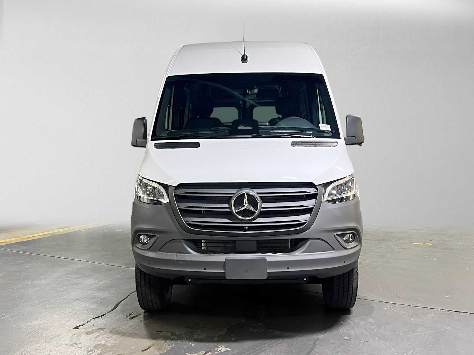 2026 Mercedes-Benz Sprinter Cargo 2500 Standard Roof I4 Diesel HO 144 AWD