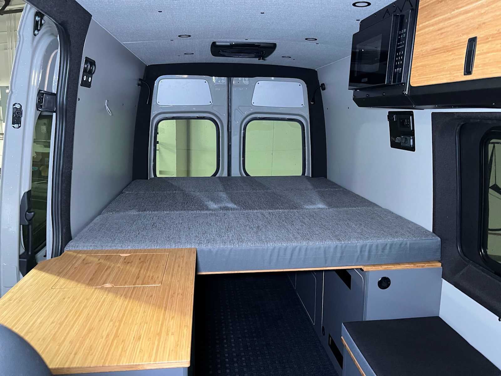 2026 Mercedes-Benz Sprinter Cargo 2500 Standard Roof I4 Diesel HO 144 AWD