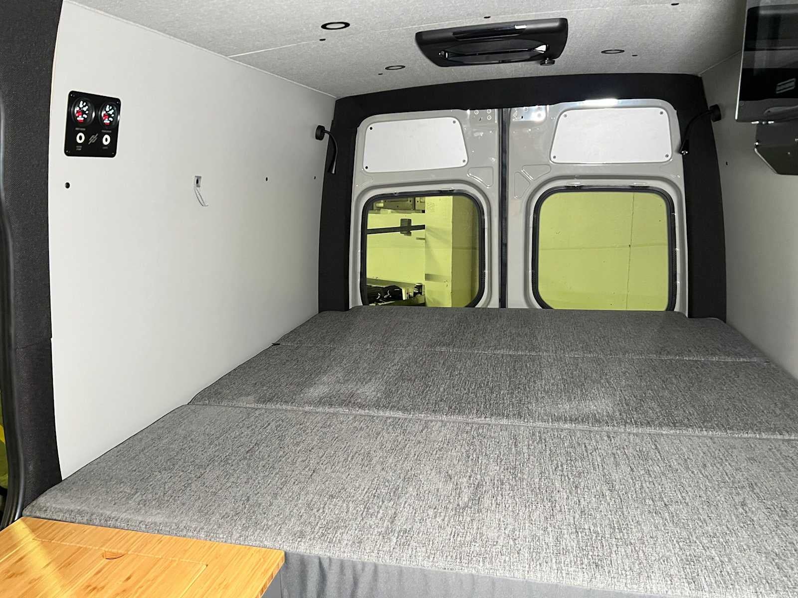 2026 Mercedes-Benz Sprinter Cargo 2500 Standard Roof I4 Diesel HO 144 AWD