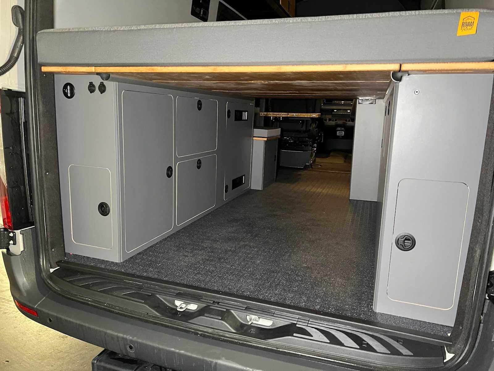 2026 Mercedes-Benz Sprinter Cargo 2500 Standard Roof I4 Diesel HO 144 AWD