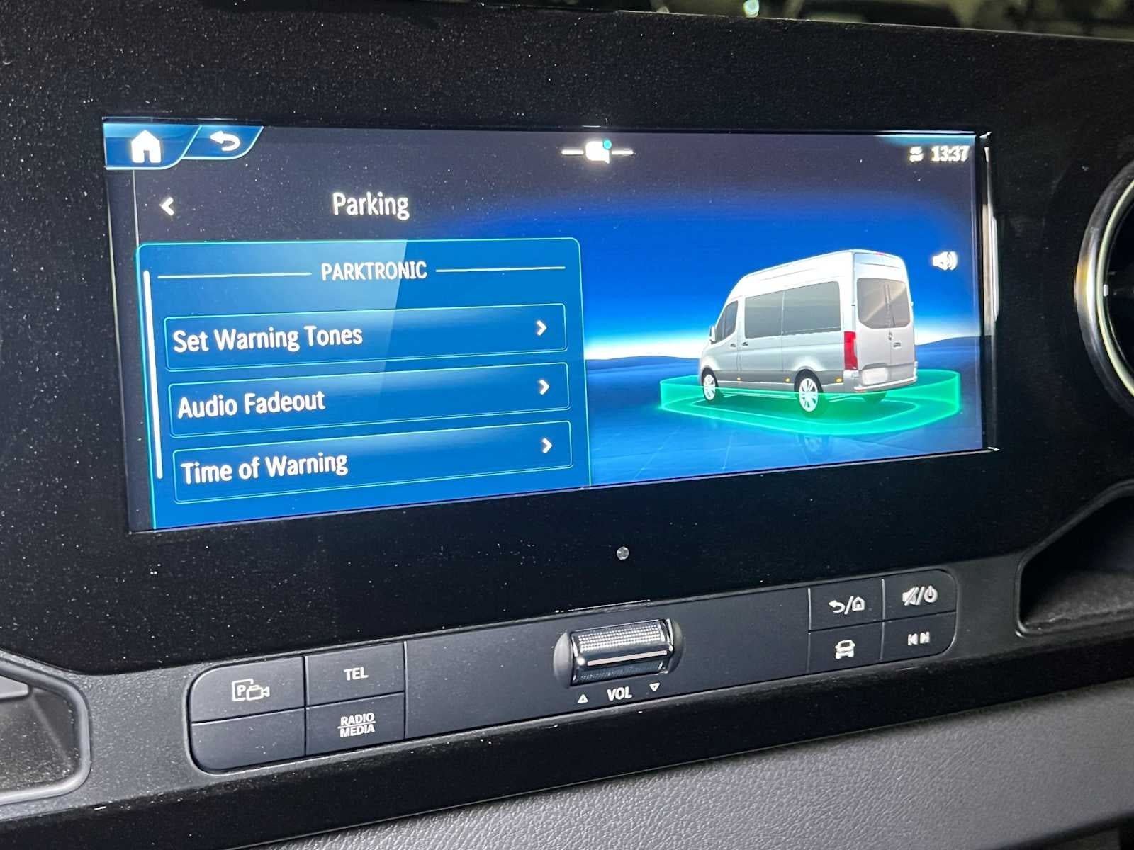 2026 Mercedes-Benz Sprinter Cargo 2500 Standard Roof I4 Diesel HO 144 AWD