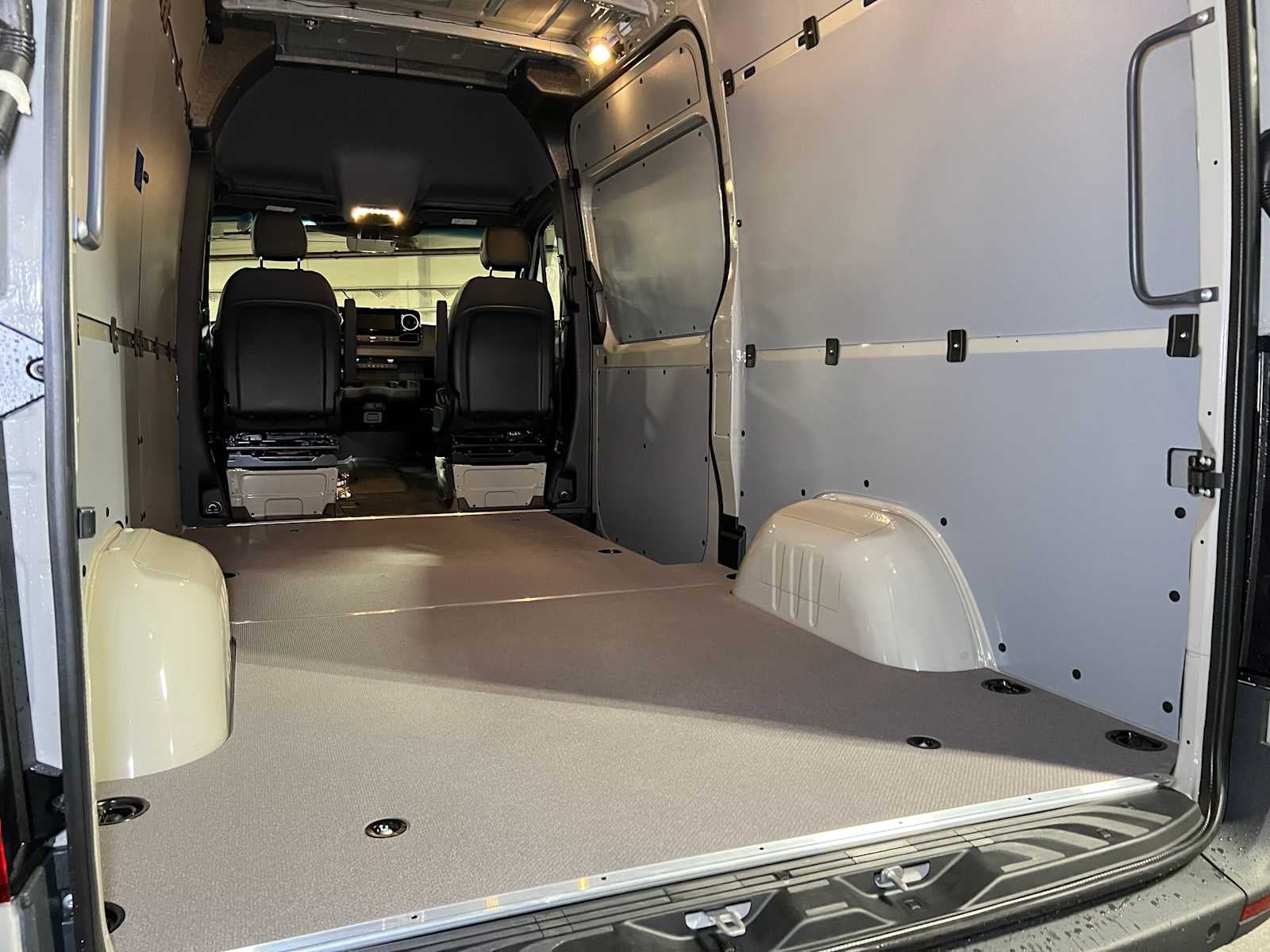 2026 Mercedes-Benz Sprinter Cargo 2500 Standard Roof I4 Diesel HO 144 AWD