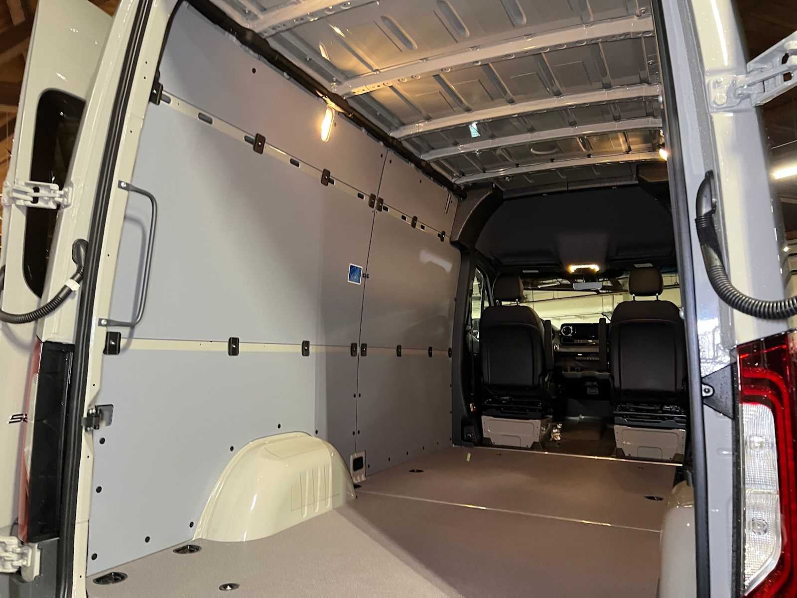 2026 Mercedes-Benz Sprinter Cargo 2500 Standard Roof I4 Diesel HO 144 AWD