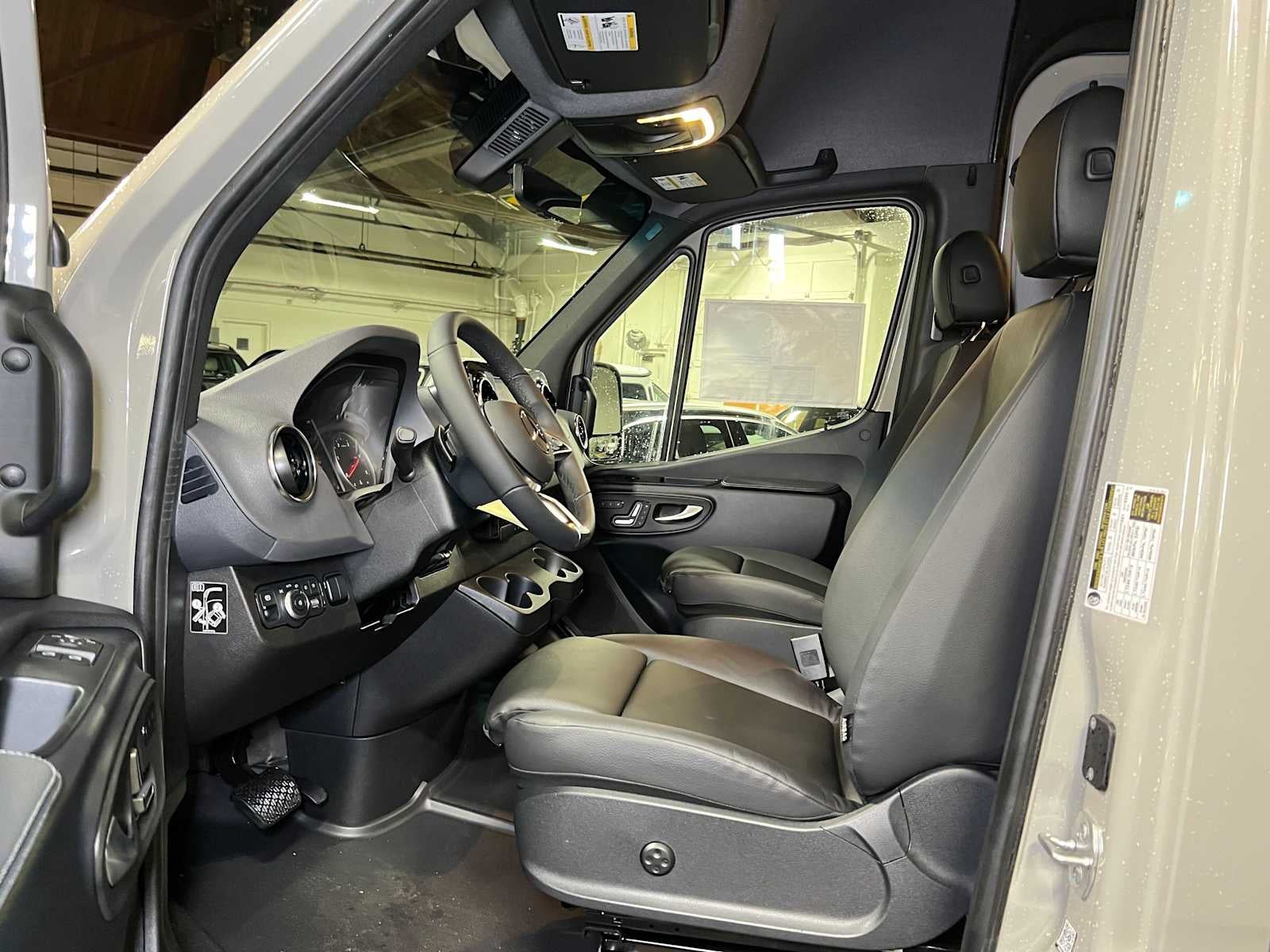 2026 Mercedes-Benz Sprinter Cargo 2500 Standard Roof I4 Diesel HO 144 AWD