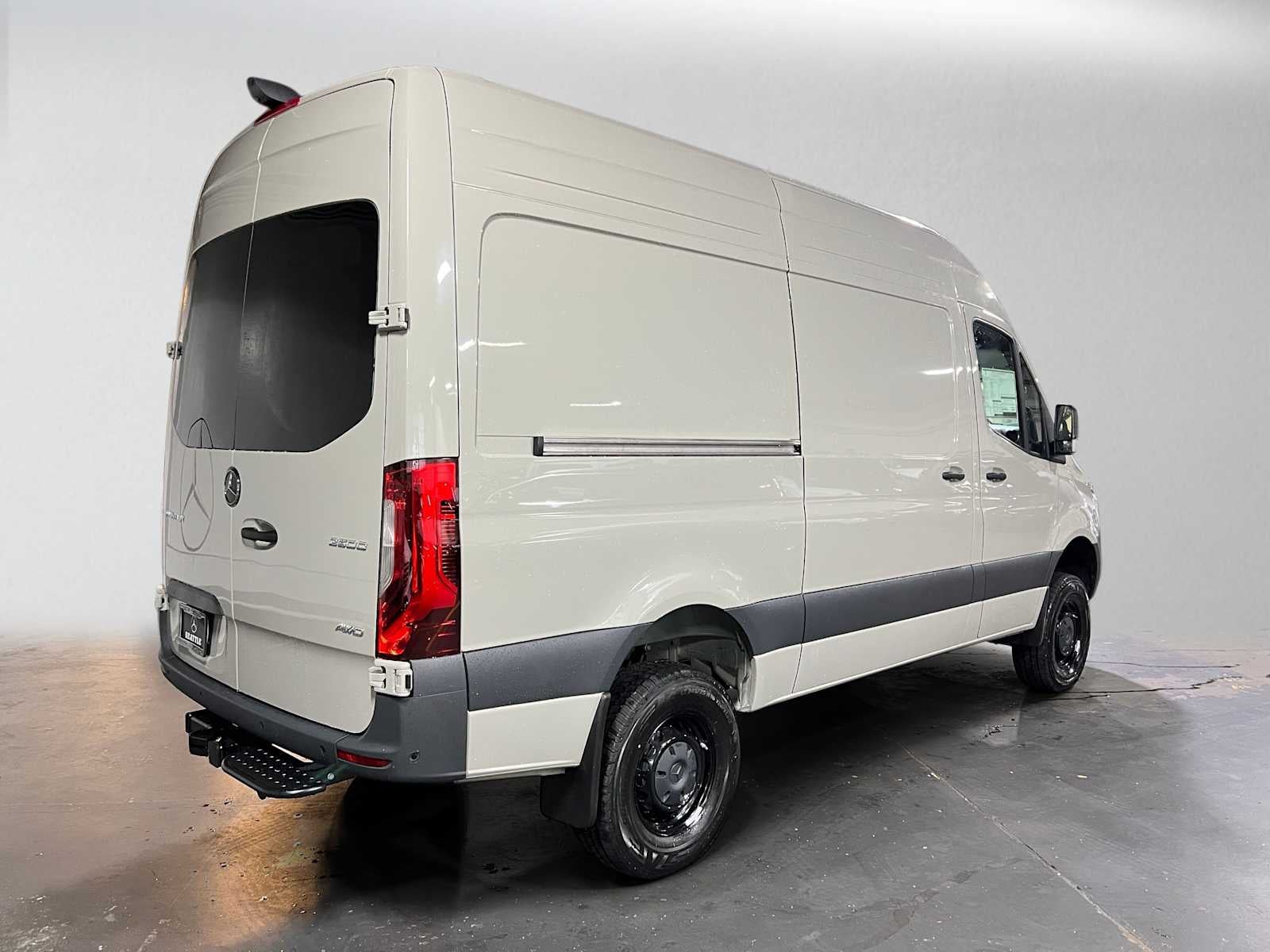 2026 Mercedes-Benz Sprinter Cargo 2500 Standard Roof I4 Diesel HO 144 AWD