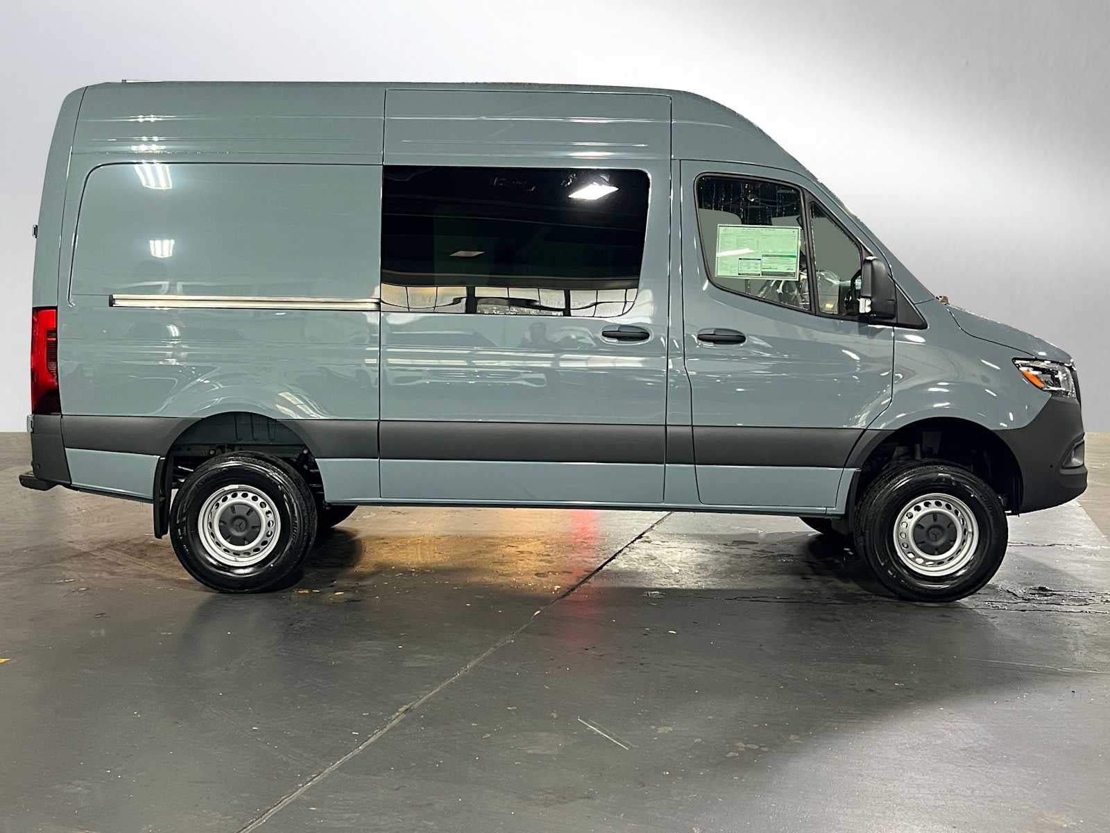 2026 Mercedes-Benz Sprinter 2500 Standard Roof I4 Diesel HO 144" AWD