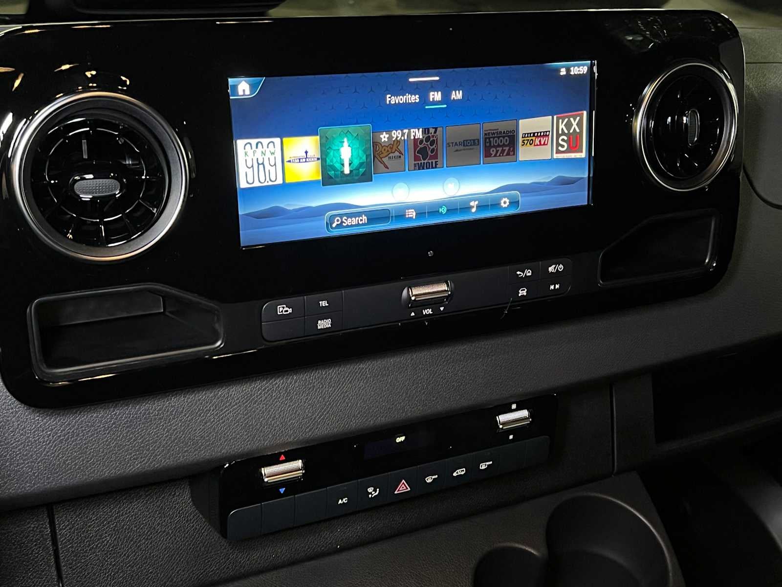 2026 Mercedes-Benz Sprinter 2500 Standard Roof I4 Diesel HO 144" AWD