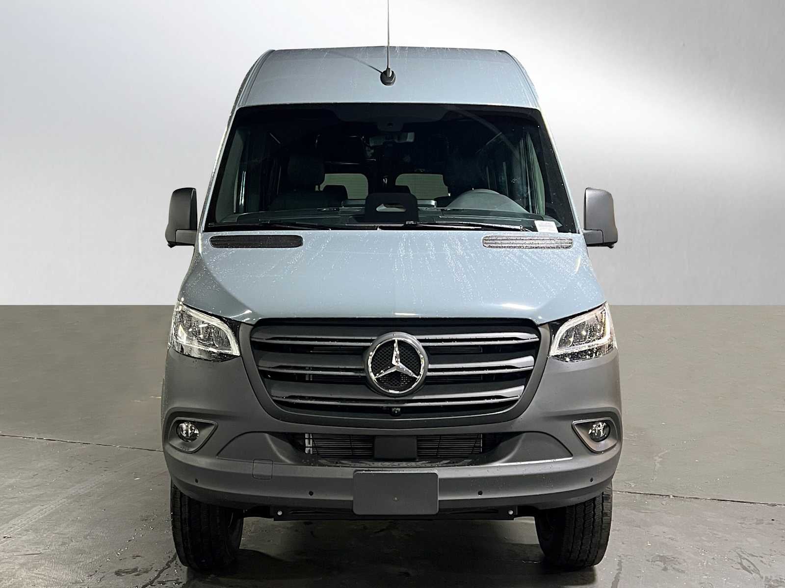 2026 Mercedes-Benz Sprinter 2500 Standard Roof I4 Diesel HO 144" AWD