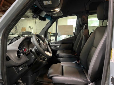 2026 Mercedes-Benz Sprinter Crew 2500 Standard Roof I4 Diesel HO 144 AWD
