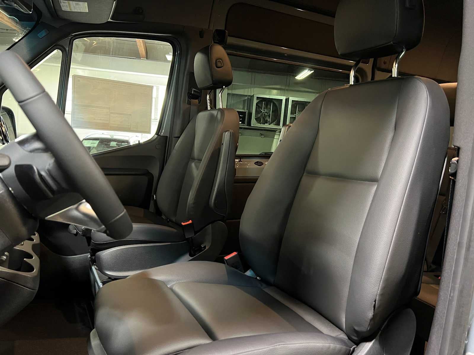 2026 Mercedes-Benz Sprinter Crew 2500 Standard Roof I4 Diesel HO 144 AWD