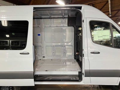 2026 Mercedes-Benz Sprinter Cargo 2500 Standard Roof I4 Diesel HO 144 AWD