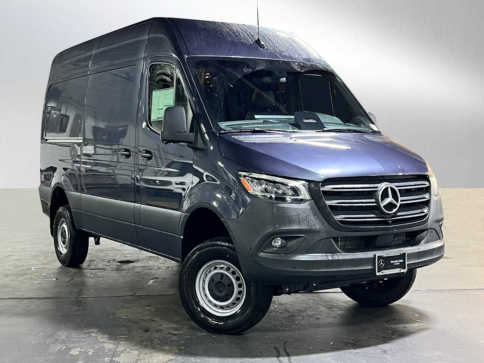 2026 Mercedes-Benz Sprinter 2500 Standard Roof I4 Diesel HO 144" AWD