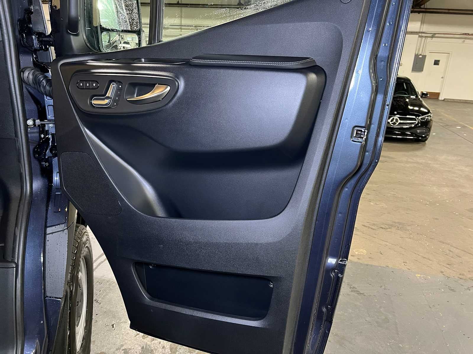 2026 Mercedes-Benz Sprinter 2500 Standard Roof I4 Diesel HO 144" AWD