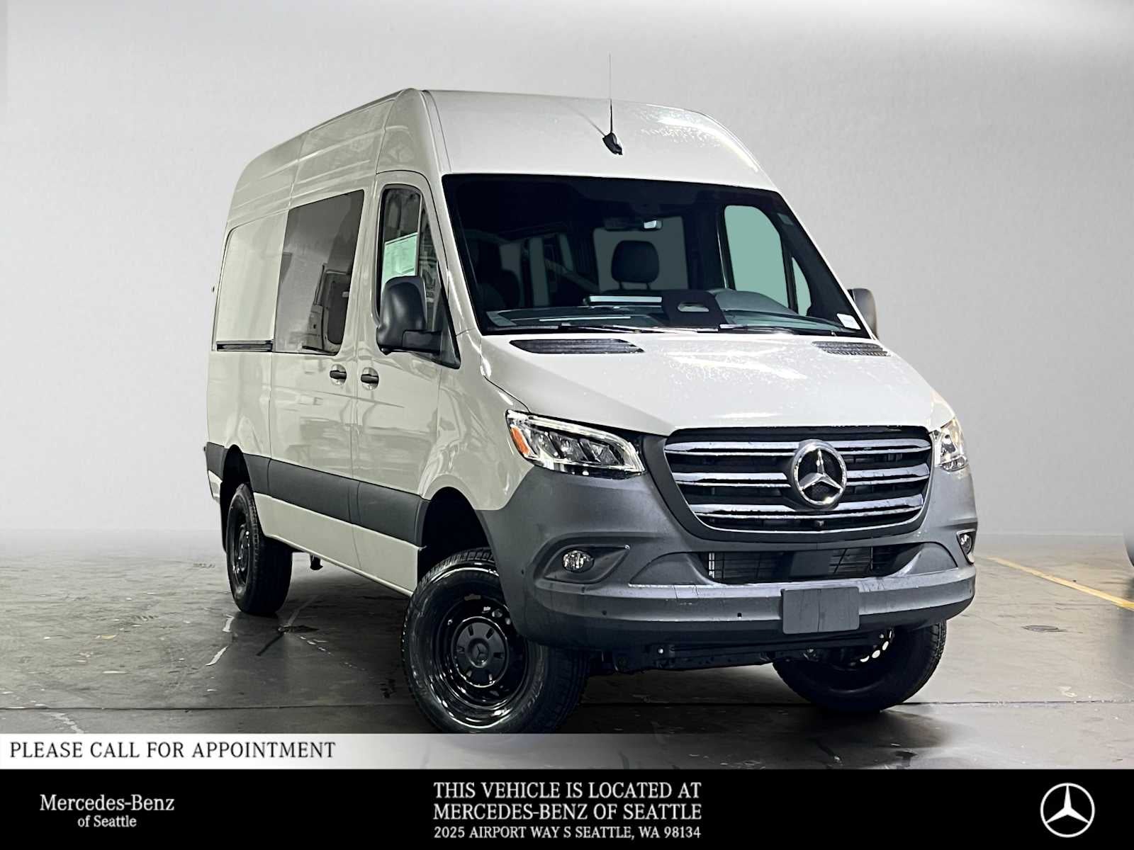 2026 Mercedes-Benz Sprinter 2500 Standard Roof I4 Diesel HO 144 AWD