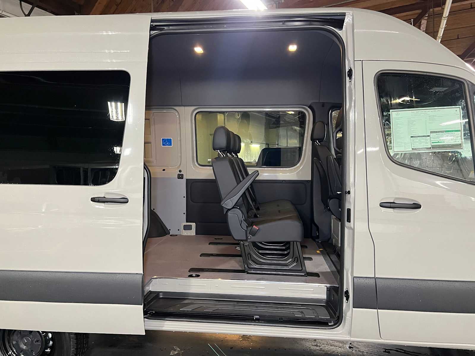 2026 Mercedes-Benz Sprinter 2500 Standard Roof I4 Diesel HO 144 AWD