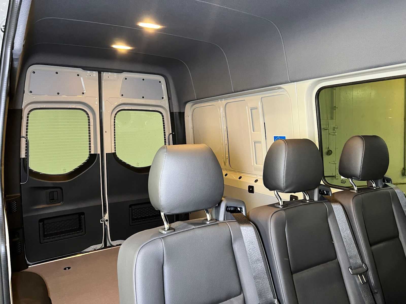 2026 Mercedes-Benz Sprinter 2500 Standard Roof I4 Diesel HO 144 AWD