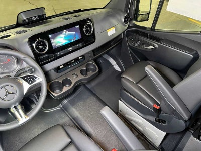 2026 Mercedes-Benz Sprinter 2500 Standard Roof I4 Diesel HO 144 AWD
