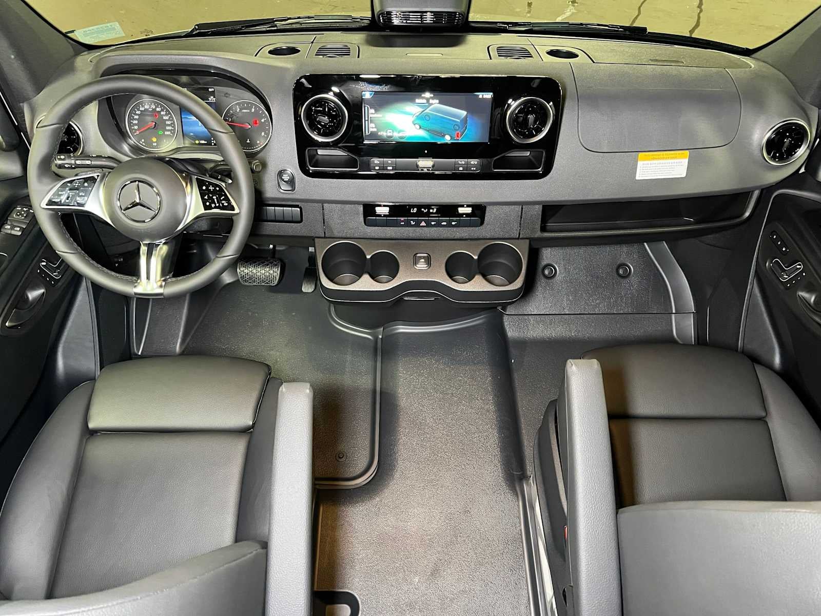 2026 Mercedes-Benz Sprinter 2500 Standard Roof I4 Diesel HO 144 AWD