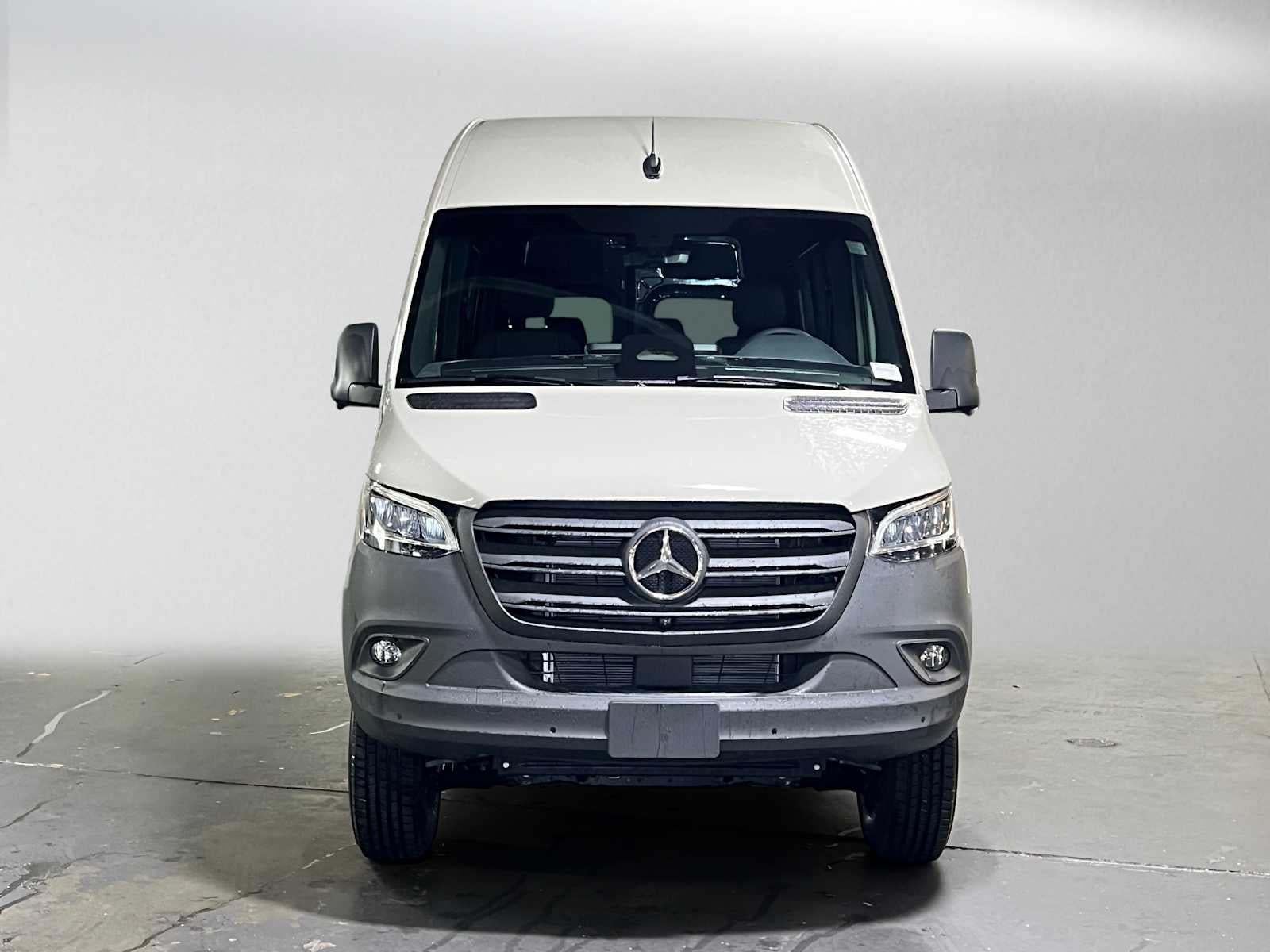 2026 Mercedes-Benz Sprinter 2500 Standard Roof I4 Diesel HO 144 AWD