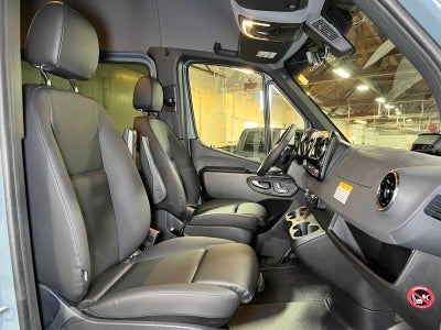 2026 Mercedes-Benz Sprinter 2500 Standard Roof I4 Diesel HO 144 AWD
