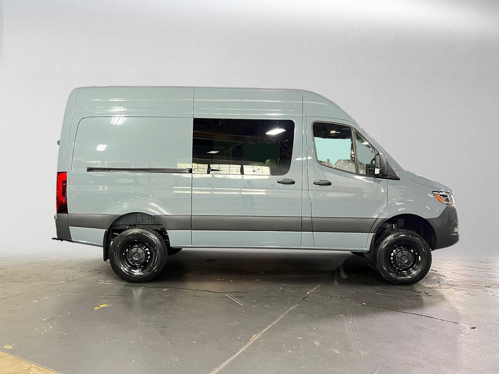 2026 Mercedes-Benz Sprinter 2500 Standard Roof I4 Diesel HO 144 AWD