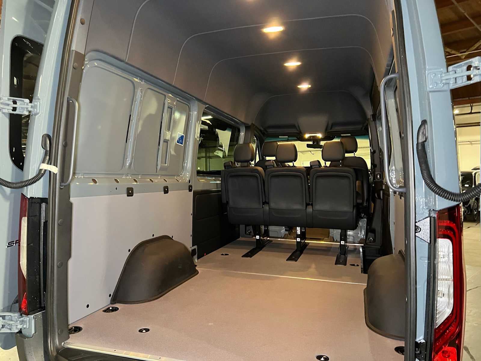 2026 Mercedes-Benz Sprinter 2500 Standard Roof I4 Diesel HO 144 AWD