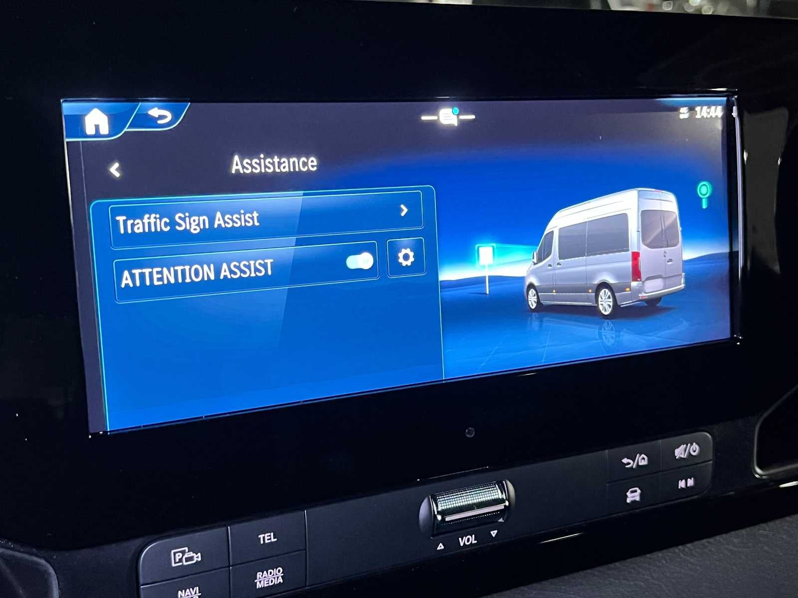 2026 Mercedes-Benz Sprinter 2500 Standard Roof I4 Diesel HO 144 AWD