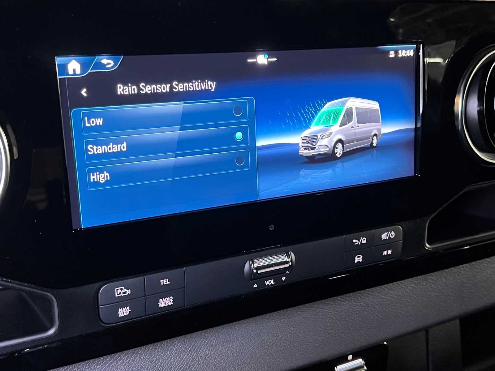 2026 Mercedes-Benz Sprinter 2500 Standard Roof I4 Diesel HO 144 AWD