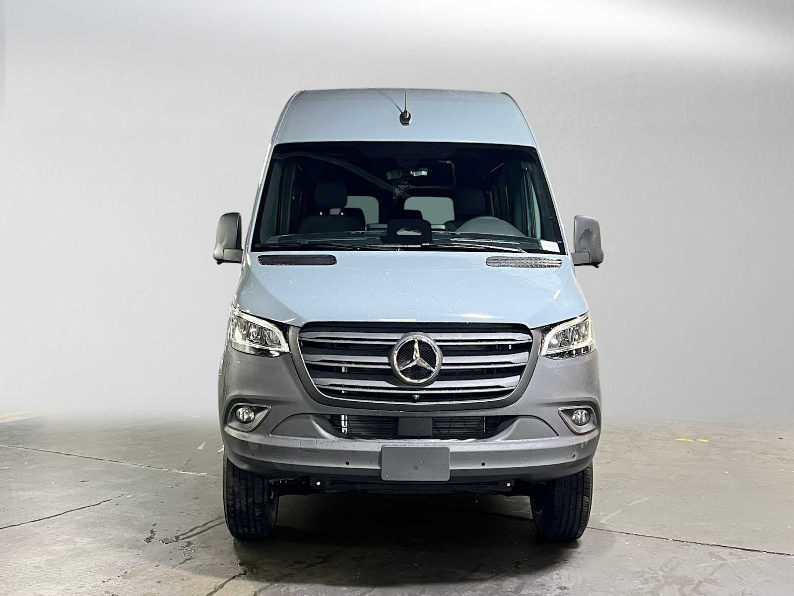 2026 Mercedes-Benz Sprinter 2500 Standard Roof I4 Diesel HO 144 AWD