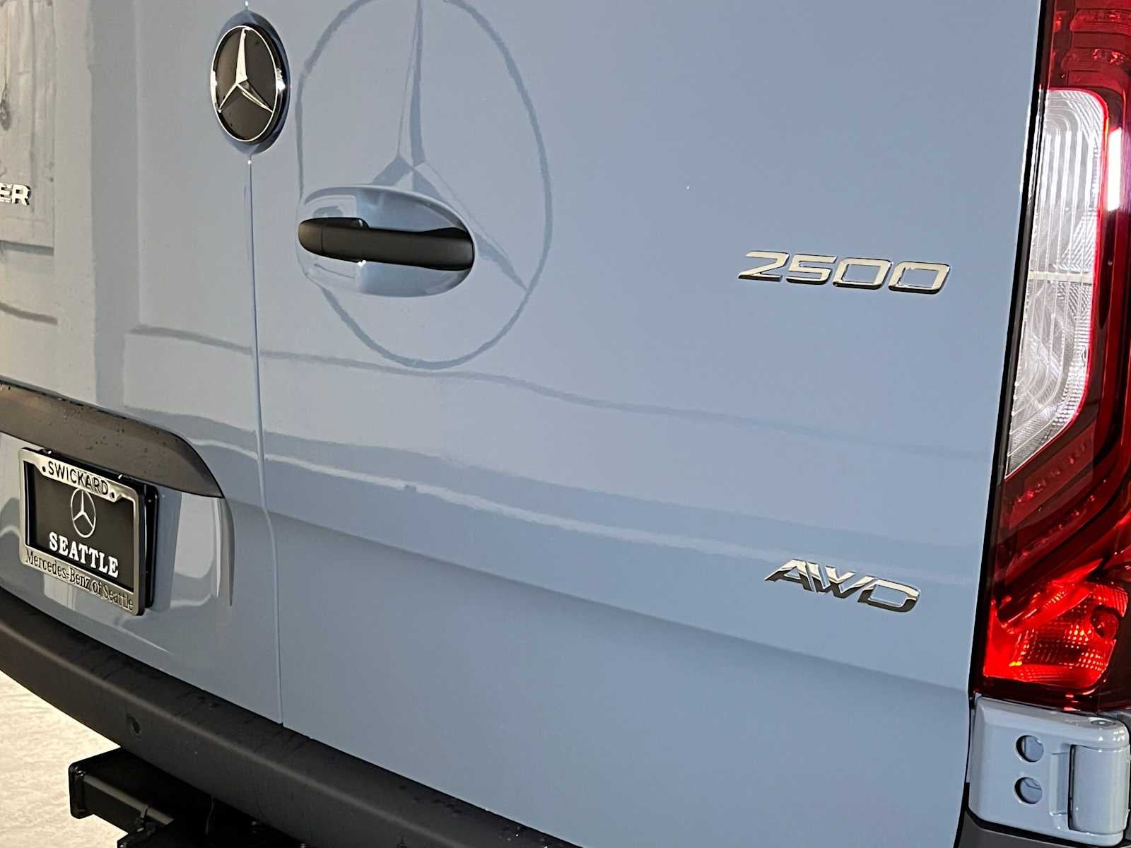 2026 Mercedes-Benz Sprinter 2500 Standard Roof I4 Diesel HO 144 AWD