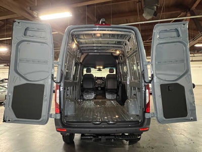 2026 Mercedes-Benz Sprinter 2500 Standard Roof I4 Diesel HO 144 AWD
