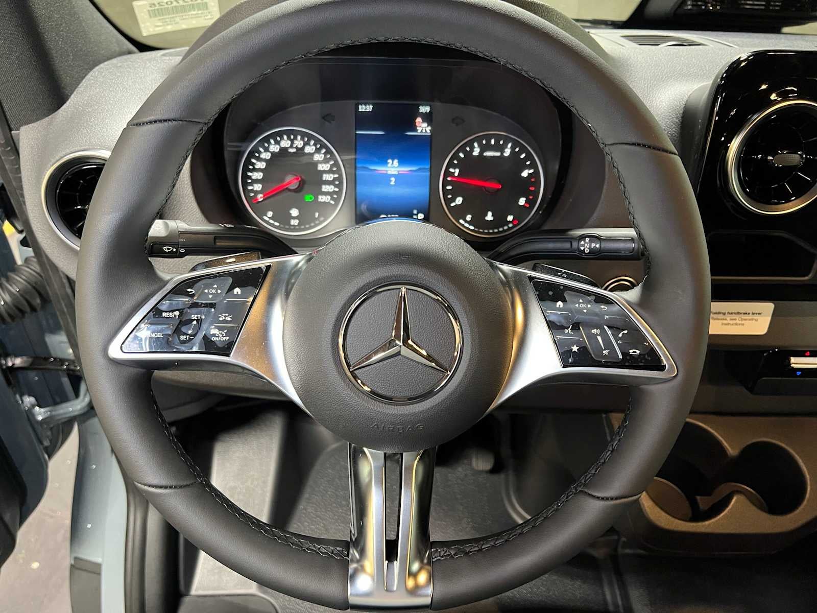 2026 Mercedes-Benz Sprinter 2500 Standard Roof I4 Diesel HO 144 AWD