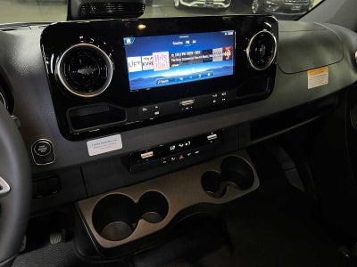 2026 Mercedes-Benz Sprinter 2500 Standard Roof I4 Diesel HO 144 AWD
