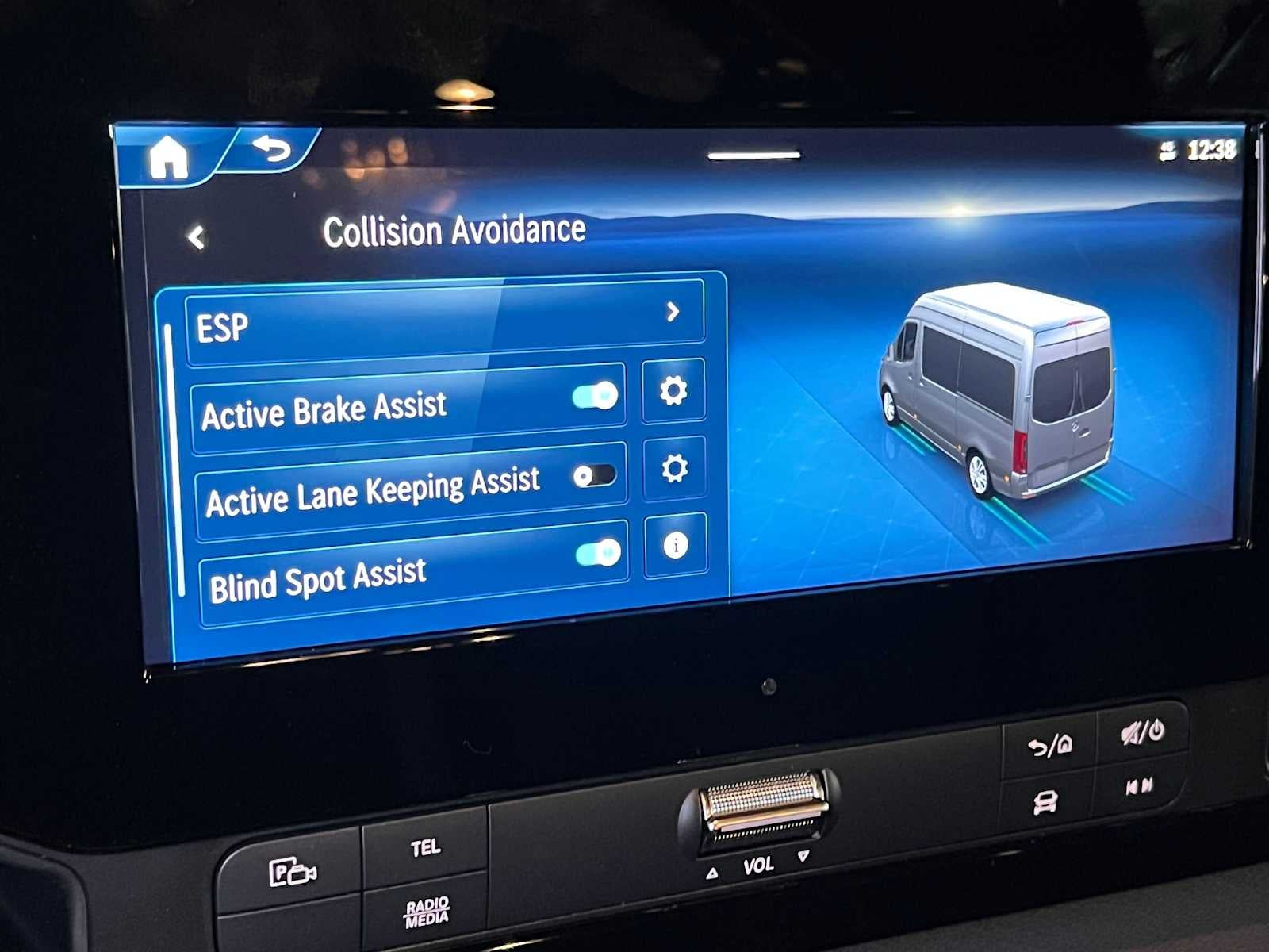 2026 Mercedes-Benz Sprinter 2500 Standard Roof I4 Diesel HO 144 AWD