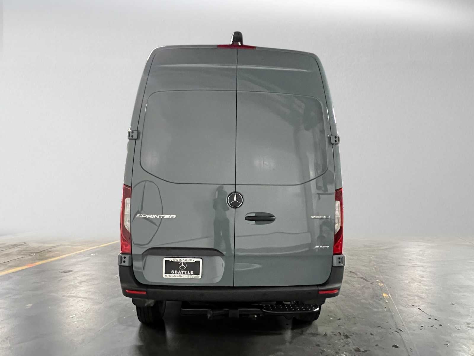 2026 Mercedes-Benz Sprinter 2500 Standard Roof I4 Diesel HO 144 AWD