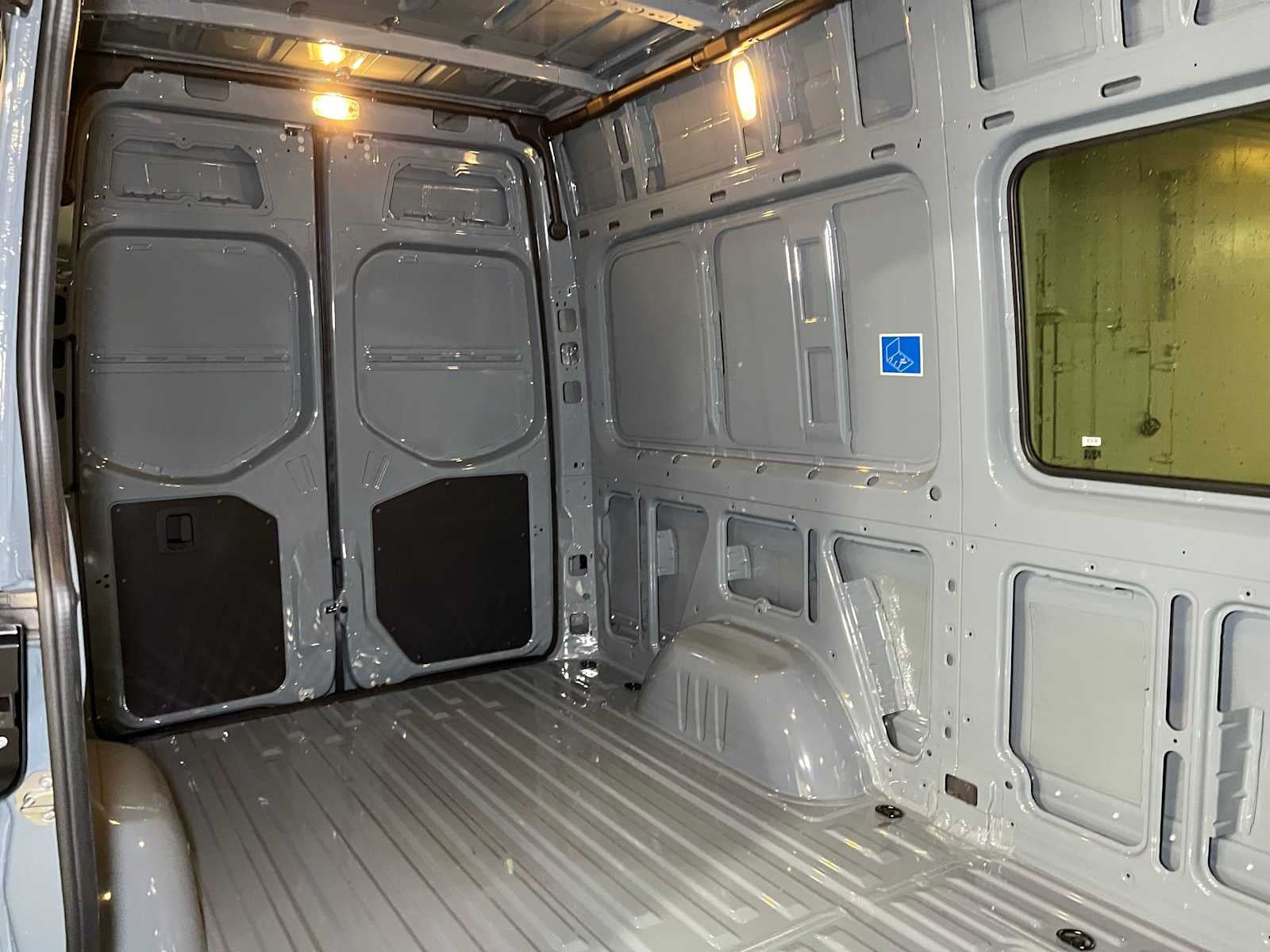 2026 Mercedes-Benz Sprinter Cargo 2500 Standard Roof I4 Diesel HO 144 AWD