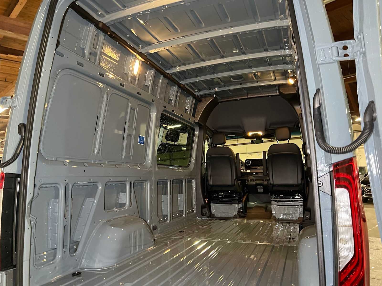 2026 Mercedes-Benz Sprinter Cargo 2500 Standard Roof I4 Diesel HO 144 AWD