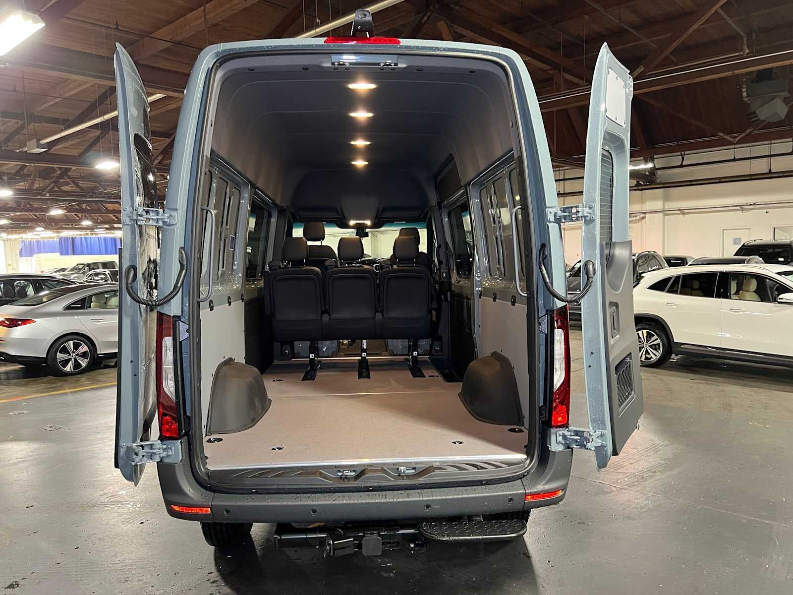 2026 Mercedes-Benz Sprinter Crew 2500 Standard Roof I4 Diesel HO 144 AWD