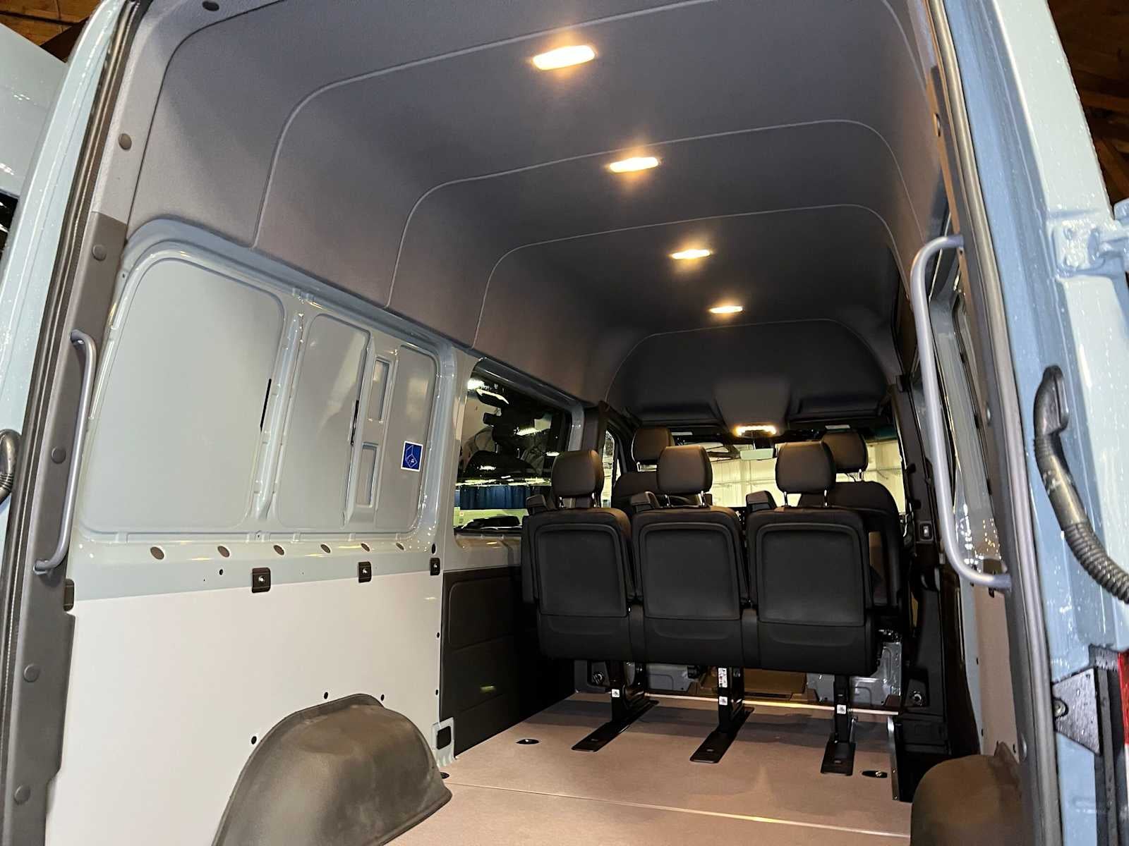 2026 Mercedes-Benz Sprinter Crew 2500 Standard Roof I4 Diesel HO 144 AWD
