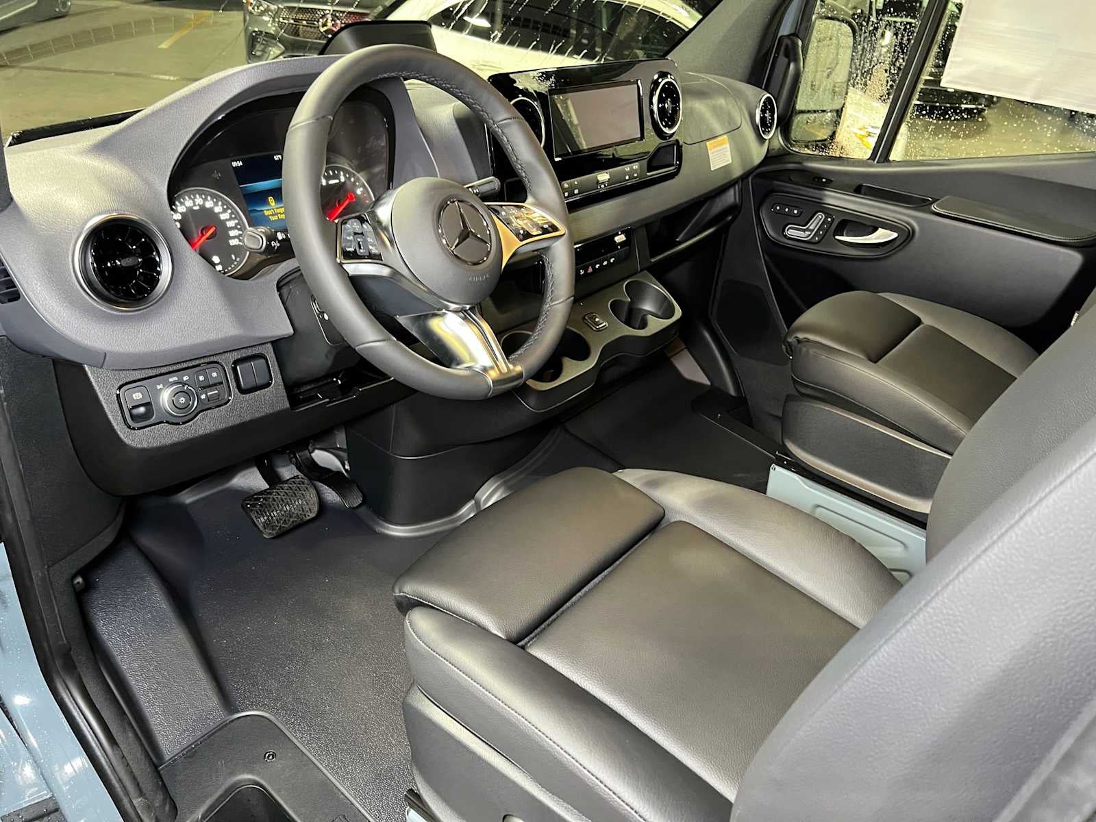 2026 Mercedes-Benz Sprinter Crew 2500 Standard Roof I4 Diesel HO 144 AWD