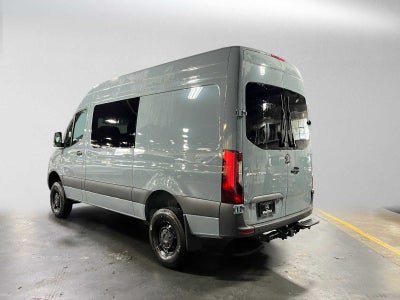 2026 Mercedes-Benz Sprinter Crew 2500 Standard Roof I4 Diesel HO 144 AWD