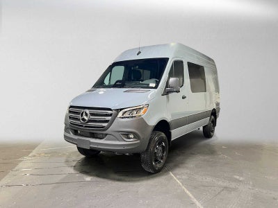 2026 Mercedes-Benz Sprinter Crew 2500 Standard Roof I4 Diesel HO 144 AWD