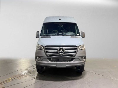 2026 Mercedes-Benz Sprinter Crew 2500 Standard Roof I4 Diesel HO 144 AWD
