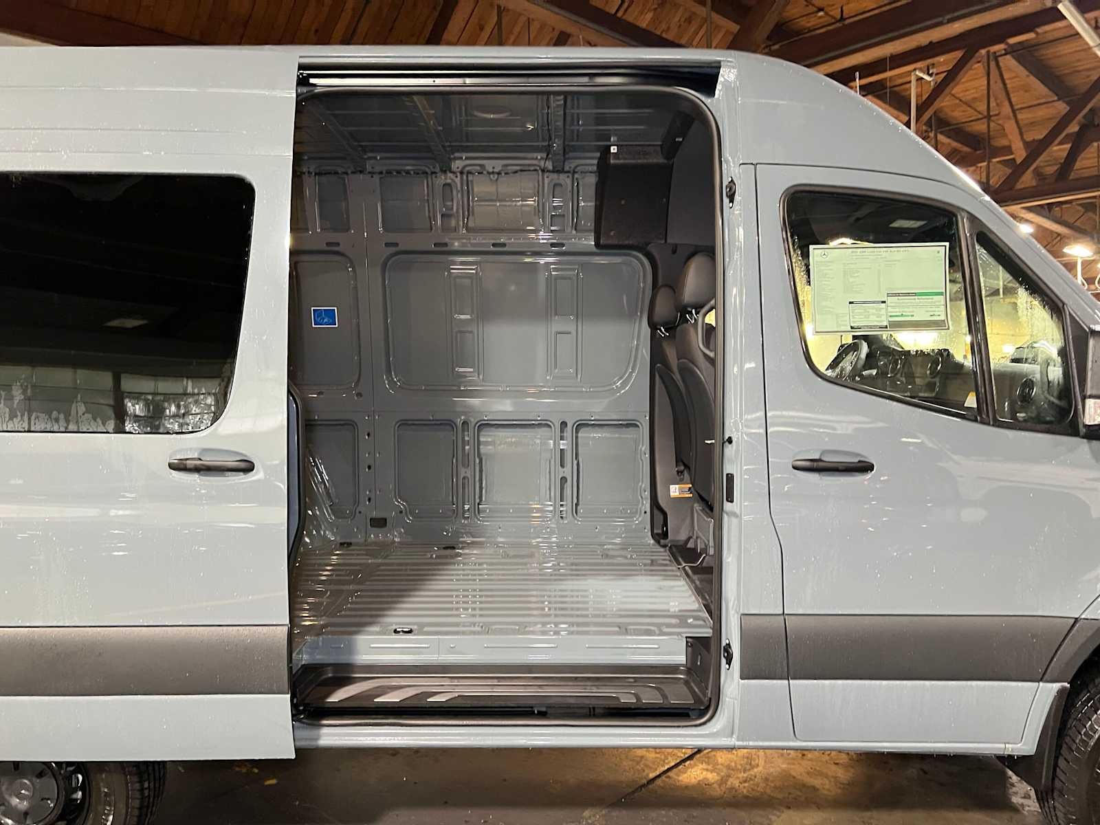 2026 Mercedes-Benz Sprinter Cargo 2500 Standard Roof I4 Diesel HO 144 AWD