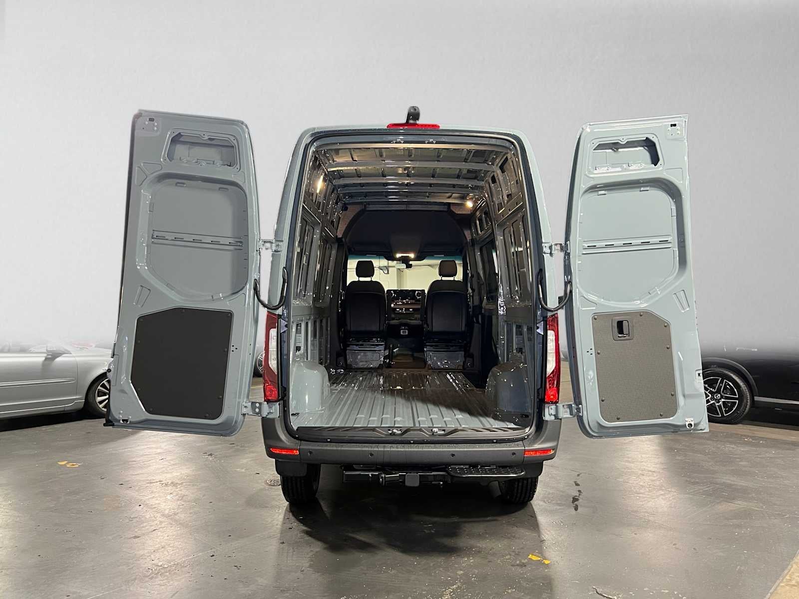 2026 Mercedes-Benz Sprinter Cargo 2500 Standard Roof I4 Diesel HO 144 AWD