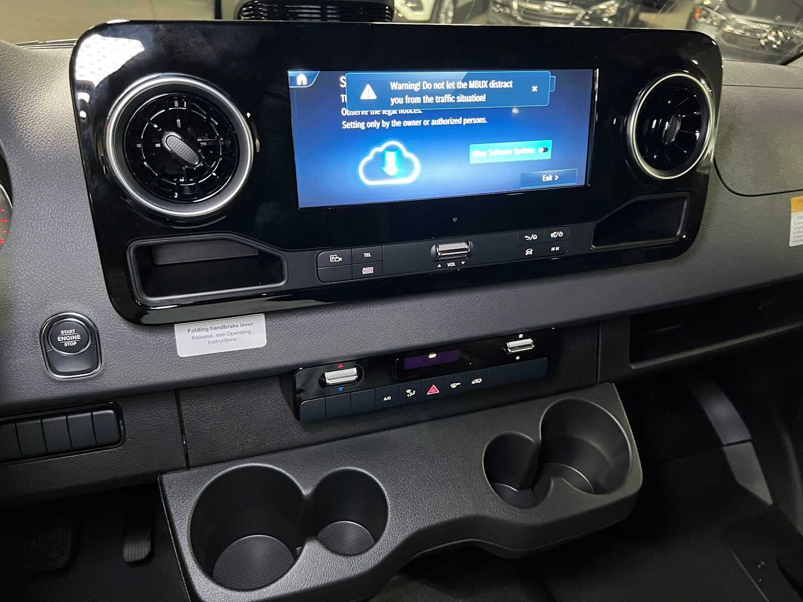 2026 Mercedes-Benz Sprinter Cargo 2500 Standard Roof I4 Diesel HO 144 AWD